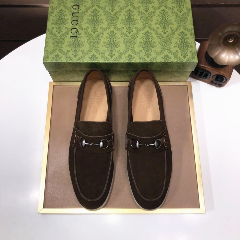 G*u*i leather shoes